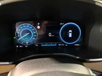 Hyundai Santa Fe PHEV Shine Line Family Sensati (2024) - Photo 11
