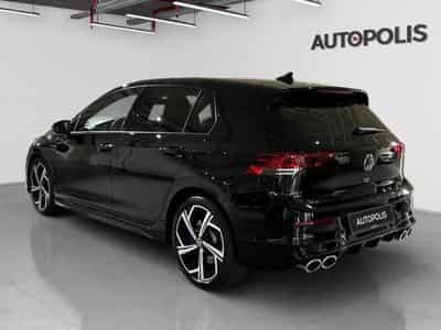 VW Golf 2.0 TSI 235kW R DSG (2023) - Photo 12