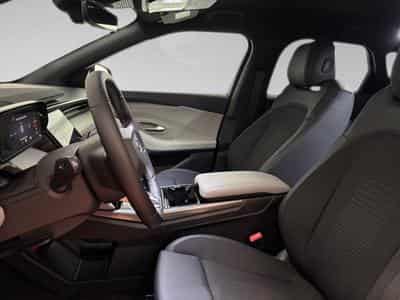 Ford Capri 79kWh Extended Range AWD (2024) - Photo 6