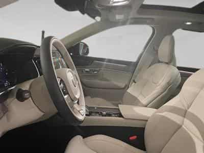 Volvo XC90 2.0 T8 4WD Plus Dark Aut. (2025) - Photo 4
