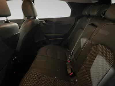 Kia Ceed Pulse 1.0 T-GDI 120 MHEV DCT ISG (2024) - Photo 11