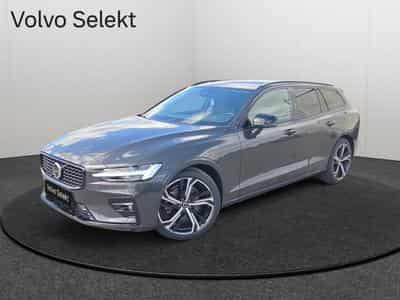 Volvo V60 B4 Plus Dark / Essence (2025) - Photo 1