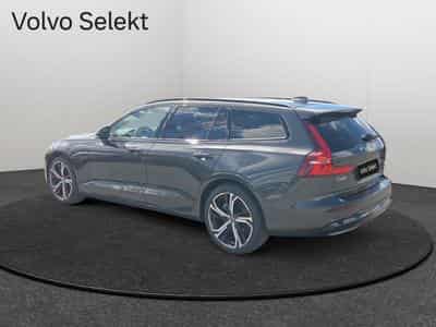 Volvo V60 B4 Plus Dark / Essence (2025) - Photo 5