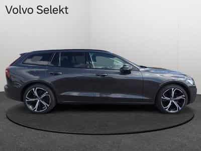 Volvo V60 B4 Plus Dark / Essence (2025) - Photo 7