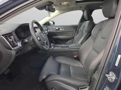Volvo V60 B4 Plus Dark / Essence (2025) - Photo 10