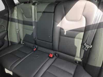Volvo V60 B4 Plus Dark / Essence (2025) - Photo 13