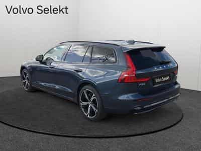 Volvo V60 B4 Plus Dark / Essence (2025) - Photo 5