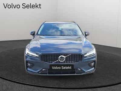 Volvo V60 B4 Plus Dark / Essence (2025) - Photo 9