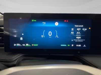 MG HS 1.5T Luxury Plug-In (2024) - Photo 2