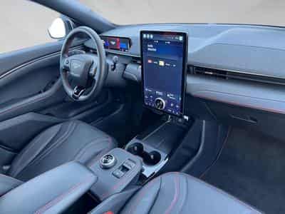 Ford Mustang Mach-E First Edition (2023) - Photo 6