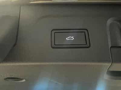 VW Touran VOLKSWAGEN TOURAN EN STOCK COMFORTLINE LED DSG ERGO SITZE SI (2024) - Photo 9