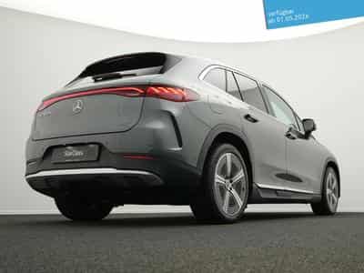 Mercedes EQE SUV (2025) - Photo 9
