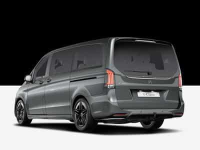 Mercedes Autres d EXCLUSIVE Lang (2025) - Photo 2