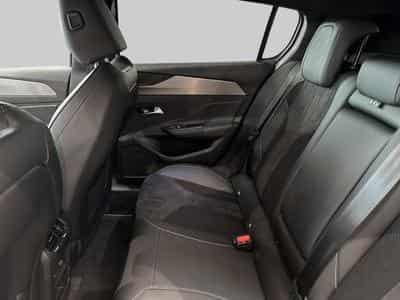 Peugeot 308 GT Hybride (2024) - Photo 12