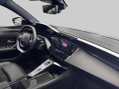 Peugeot 308 GT Hybride (2024) - Photo 9