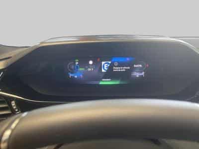 Peugeot 308 GT PlugIn 180 (2025) - Photo 12