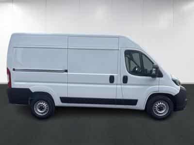 Citroen Jumper Fourgon tôlé 35 L2H2 EAT8 (2025) - Photo 4