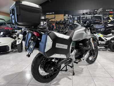 Moto Guzzi V85 TT  CENTENARIO (2021) - Photo 3
