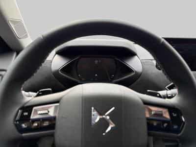 DS Automobiles DS3 PERFOMANCE LINE + (2024) - Photo 13