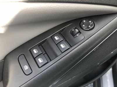 Opel Crossland X Innovation (2021) - Photo 8