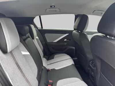 Opel Astra Elegance EAT8 (2023) - Photo 10