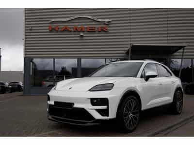 Porsche Macan Turbo (2025) - Photo 1