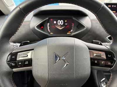 DS Automobiles DS3 1.2 PURETECH 130CH PERFORMANCE LINE AUTOMATIQUE (2024) - Photo 14