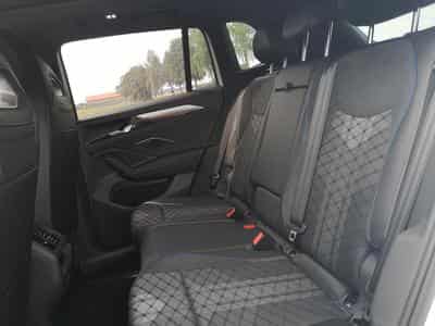 VW Tiguan 2.0 TDI 142 kW 4Motion R-Line (2025) - Photo 10