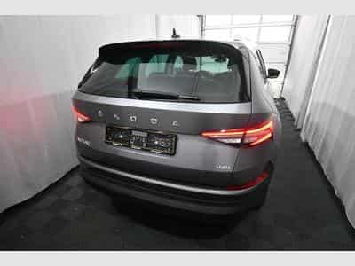 Skoda Kodiaq Kodiaq Style 4x4, AHK, Navi, 18", Leder (2023) - Photo 4
