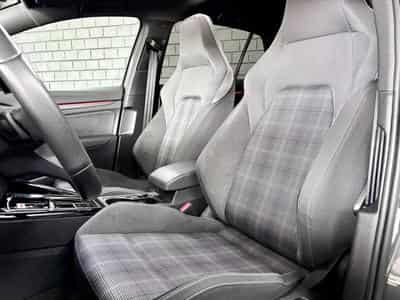 VW Golf GTD 2.0 TDI DSG7 200 CV *PANO* ATTELAGE* (2024) - Photo 7