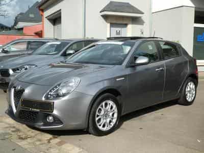 Alfa-Romeo Giulietta 1.4 TB 170 Luxe Automatique (2017) - Photo 1