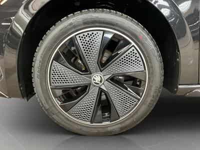Skoda Scala Monte-Carlo+DSG+Pano+LED (2025) - Photo 8