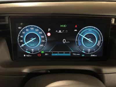 Hyundai Tucson 1.6 N LINE PLUG IN (2025) - Photo 2