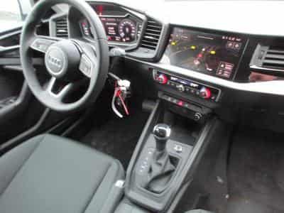 Audi A1 Sportback S line (2025) - Photo 2