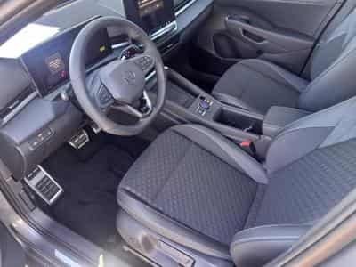 VW T-Roc R-Line 1.5 eTSI (2026) - Photo 2