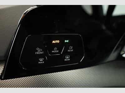 VW Golf Variant 2.0 TSI 150 kW 4Motion R-Line (2026) - Photo 8