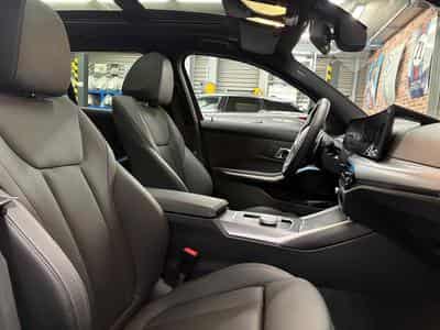 BMW 320 320iA Touring 2.0 184cv Auto M-SPORT (2025) - Photo 8