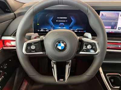 BMW 740 d xDrive DAB Aktivlenkung RFK (2025) - Photo 11