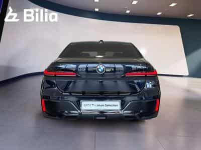 BMW 740 d xDrive DAB Aktivlenkung RFK (2025) - Photo 3