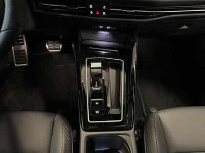 VW Golf R (2026) - Photo 12