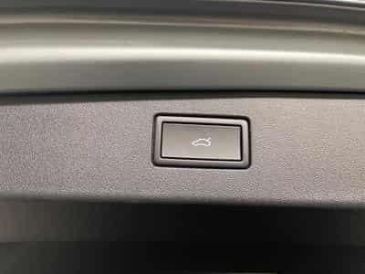 VW Tiguan R-Line (2026) - Photo 11