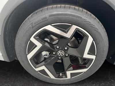 VW Tiguan R-Line (2026) - Photo 9