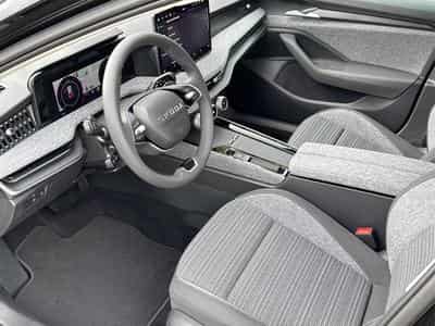 Skoda Superb Selection (2026) - Photo 8