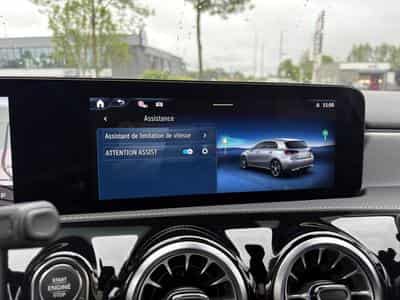Mercedes A 200 163CV AMG LINE  * GARANTIE CONSTRUCTEUR * (2025) - Photo 10