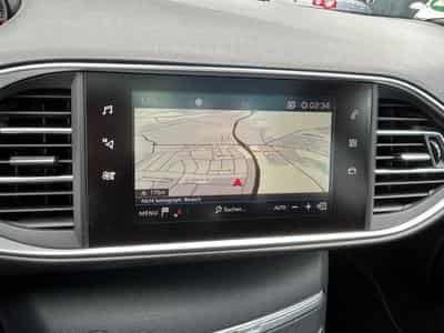 Peugeot 308 308 SW GT *Automatik*Navi*Kamera*Pano*Eu6d (2018) - Photo 12