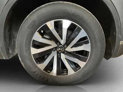 VW Touareg Elegance+V6+4M+Pano+AHK+Luft (2023) - Photo 8