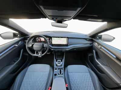 Skoda Octavia Sportline+DSG+StandH.+P.Comfort (2025) - Photo 2