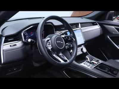 Jaguar F-Pace S D165 AWD Auto (2024) - Photo 11