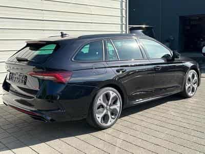Skoda Octavia RS (2026) - Photo 4