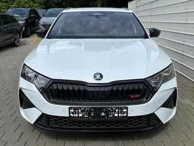 Skoda Octavia RS (2026) - Photo 2
